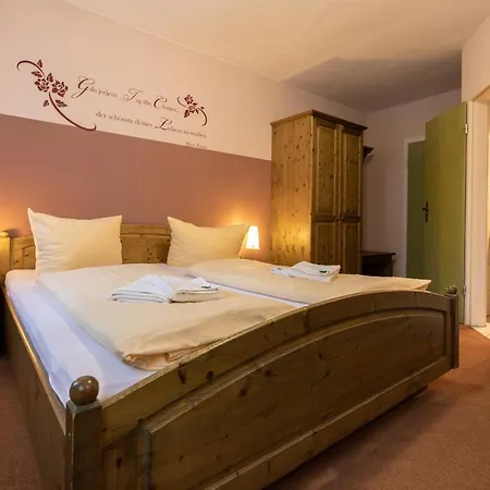 Waldgasthof & Am Sauwald Hotel *
