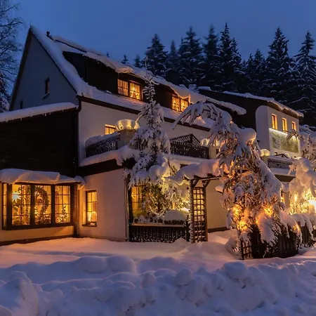 Hotel Waldgasthof & Am Sauwald *