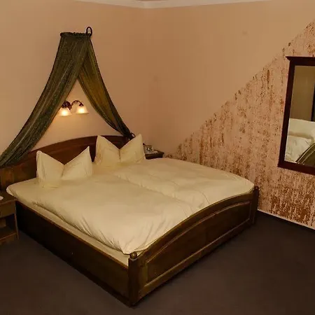 Waldgasthof & Am Sauwald Hotel